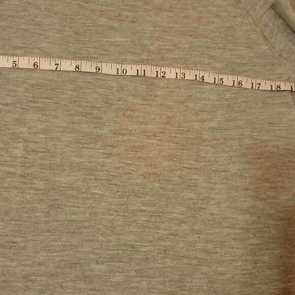 Vince wool and cashmere blend pullover size medium - Picture 4 of 8